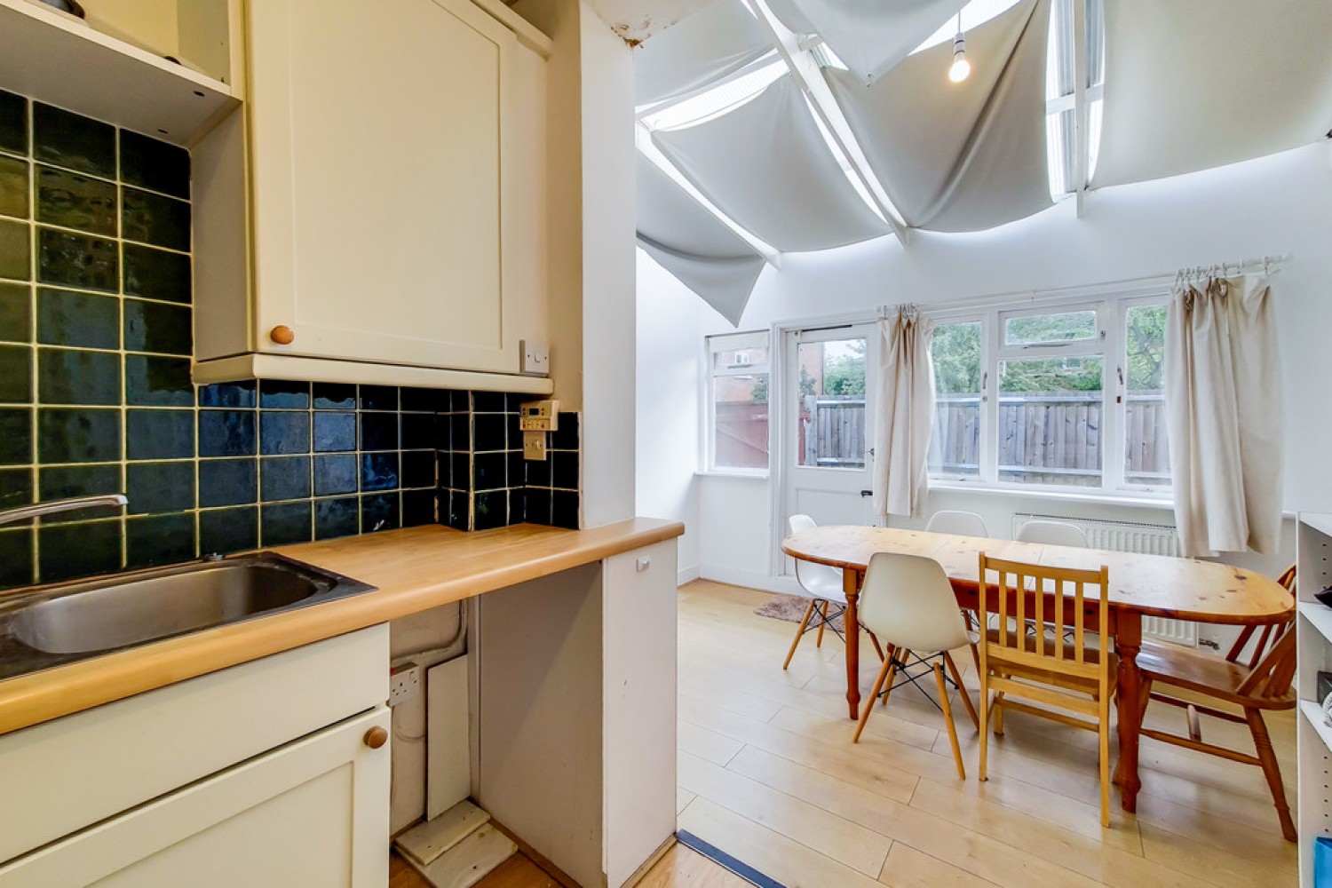 4 bedroom House for Letting Somerset Road, Kingston Upon Thames