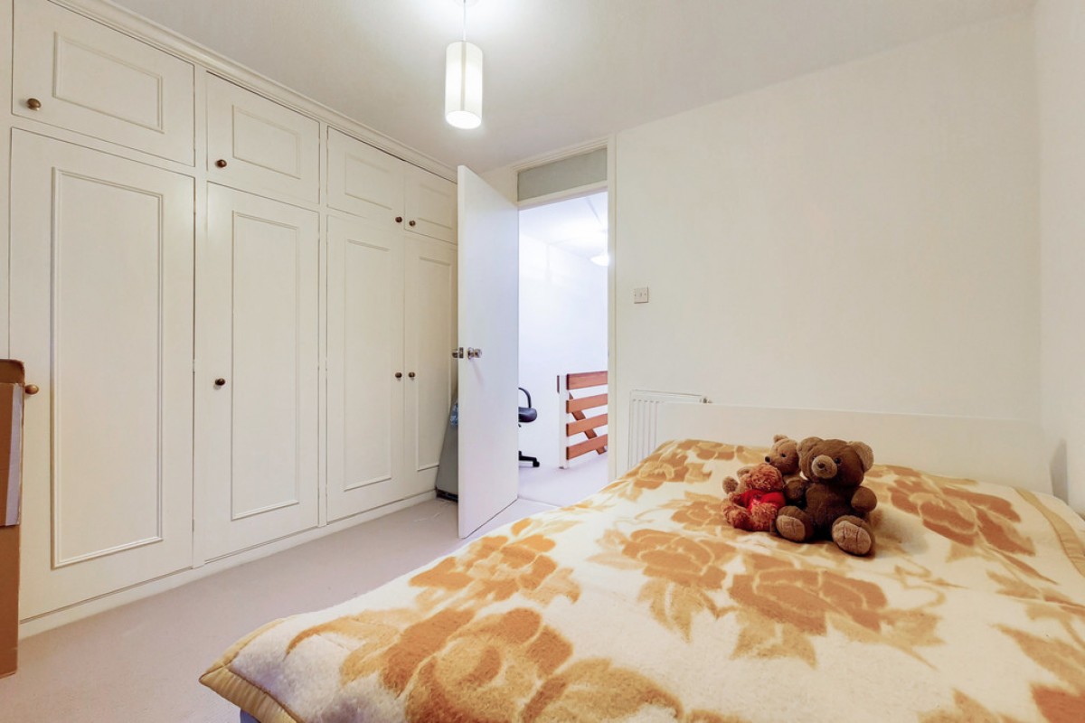 Tintern Close, Wimbledon