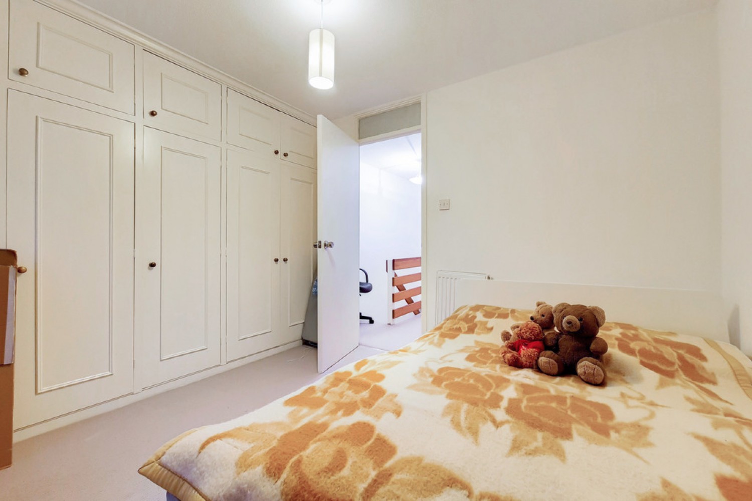 2 bedroom House for Letting Tintern Close, Wimbledon