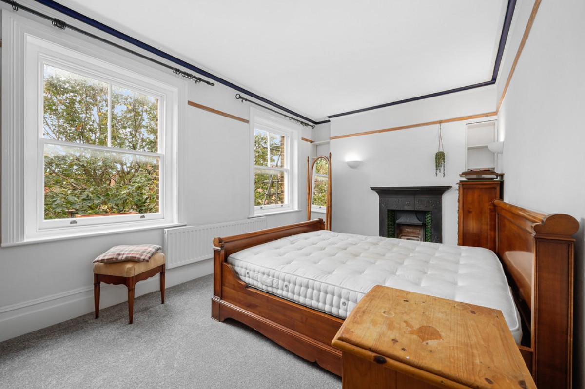 Lower Richmond Road, Putney