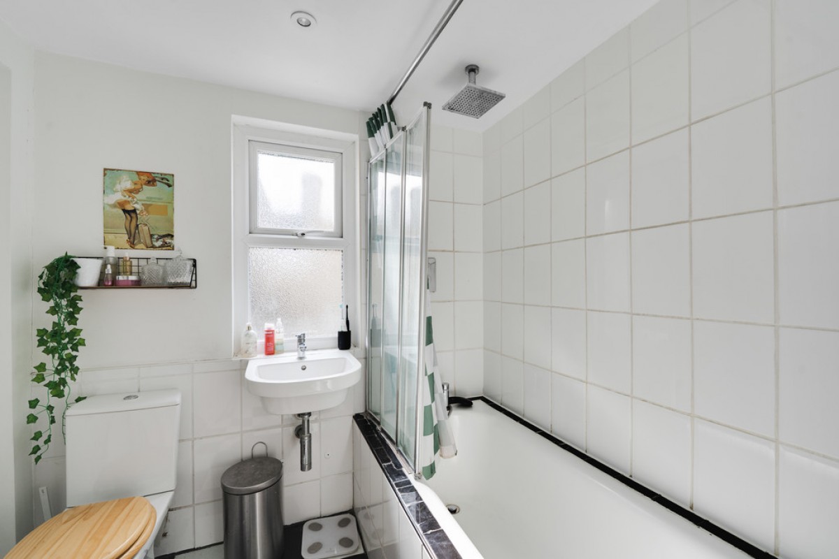 Carshalton Grove, Sutton