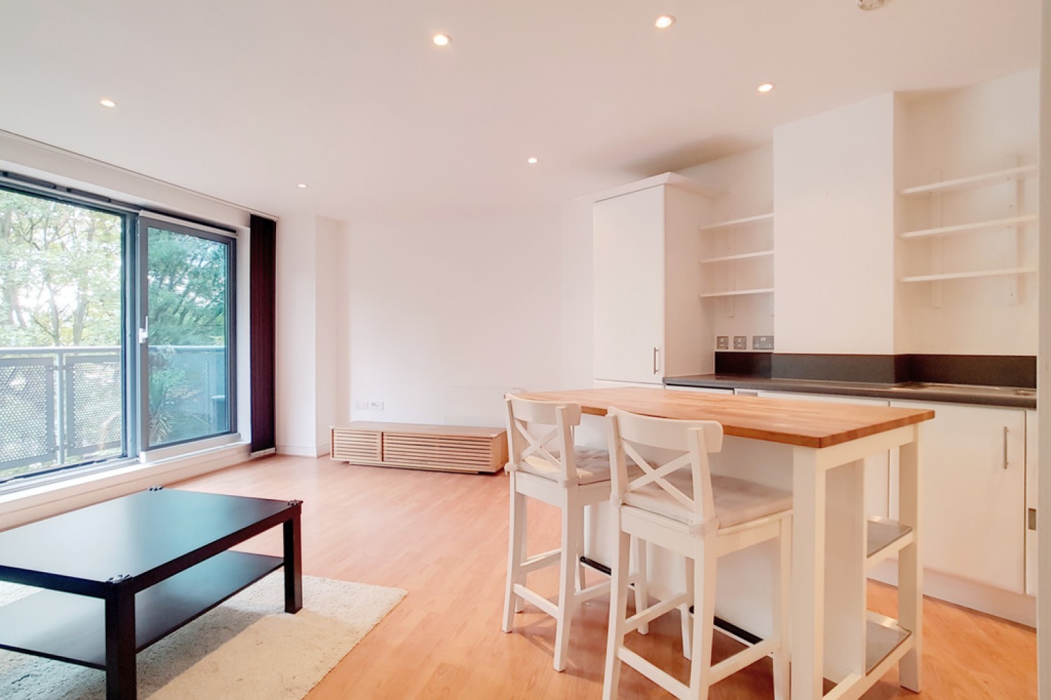 2 bedroom Flat for Letting Vista House, Chapter Way, Colliers Wood