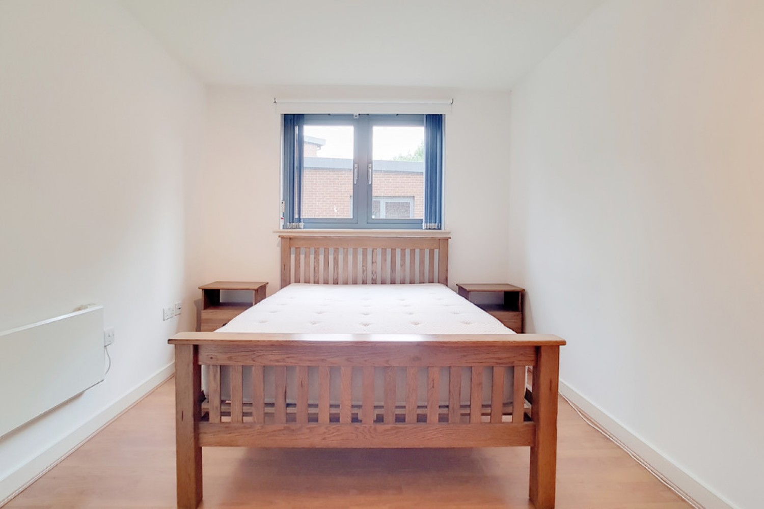 2 bedroom Flat for Letting Vista House, Chapter Way, Colliers Wood