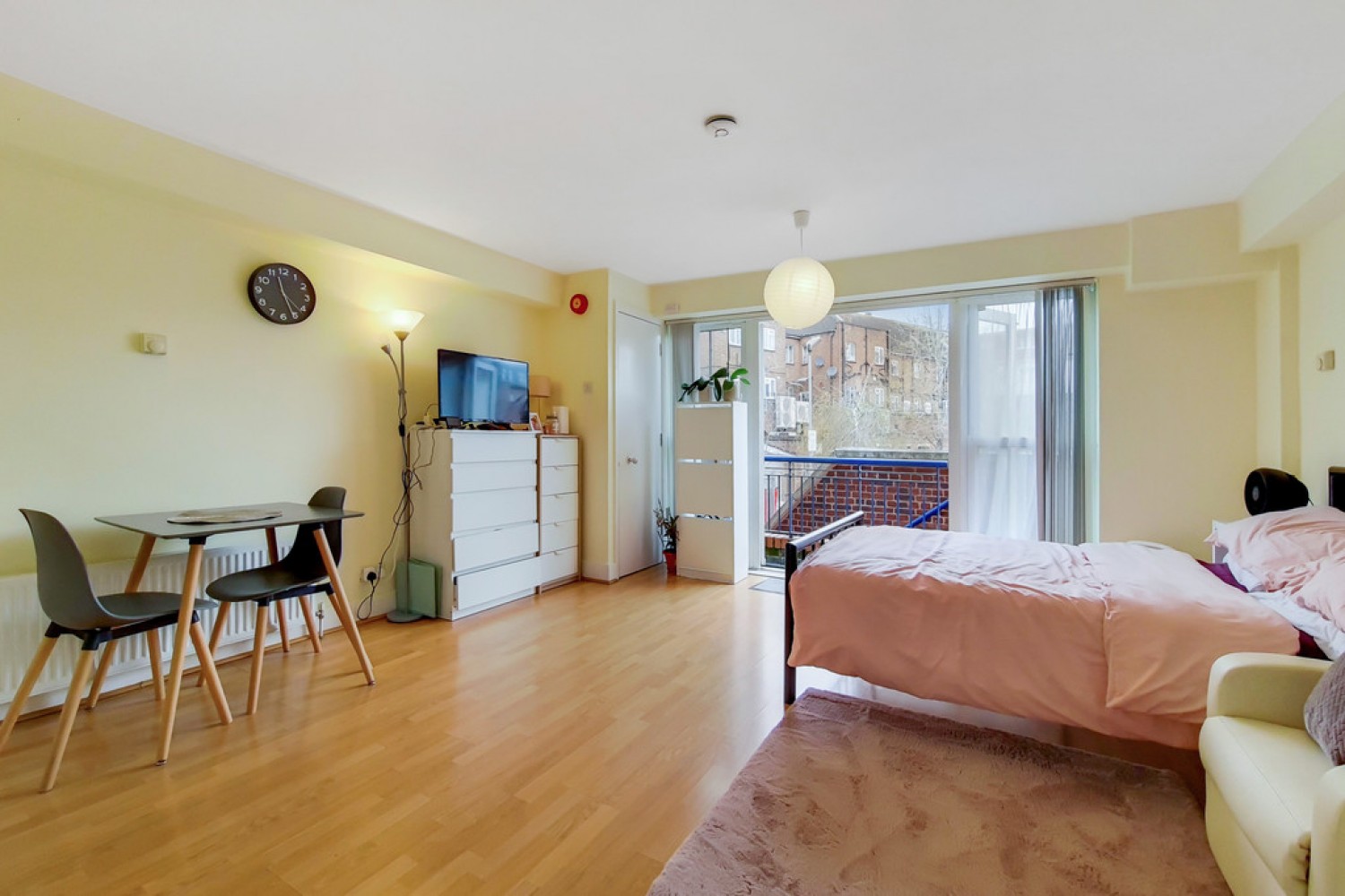 1 bedroom Flat for Letting Clarence Street, Kingston Upon Thames