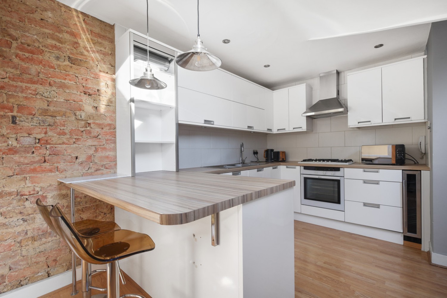 1 bedroom Flat for Sale Kingston Hill