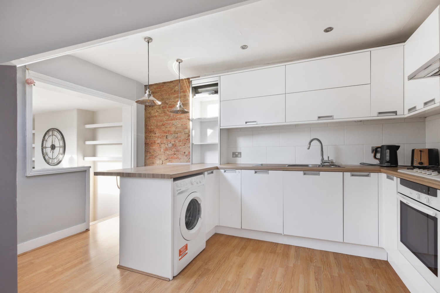 1 bedroom Flat for Sale Kingston Hill