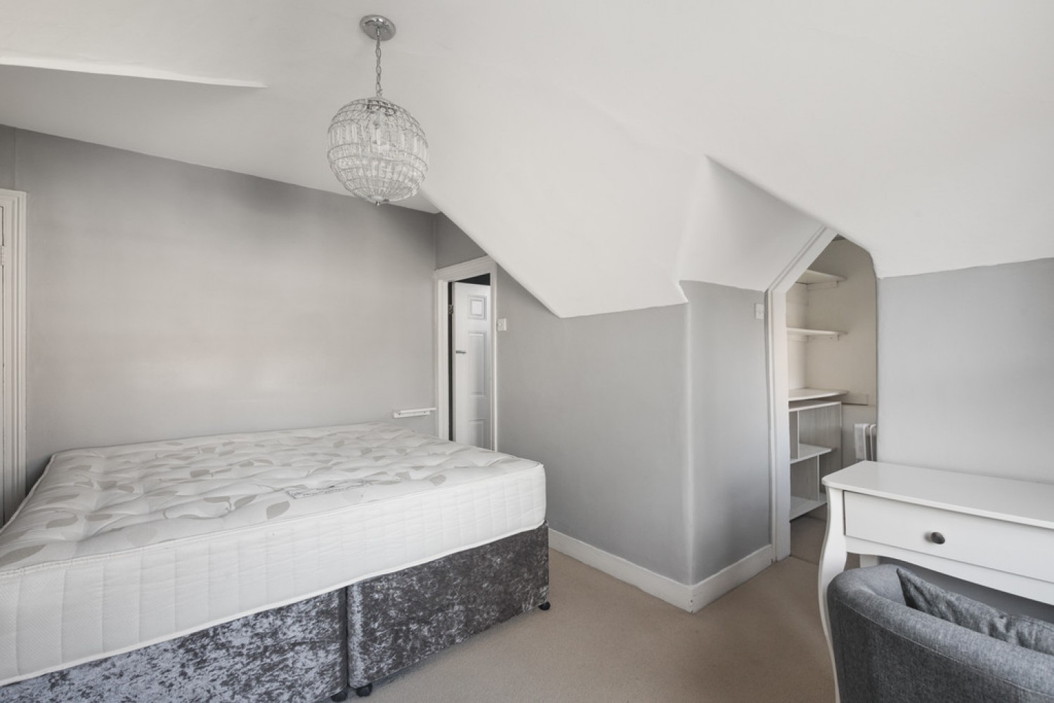 1 bedroom Flat for Sale Kingston Hill