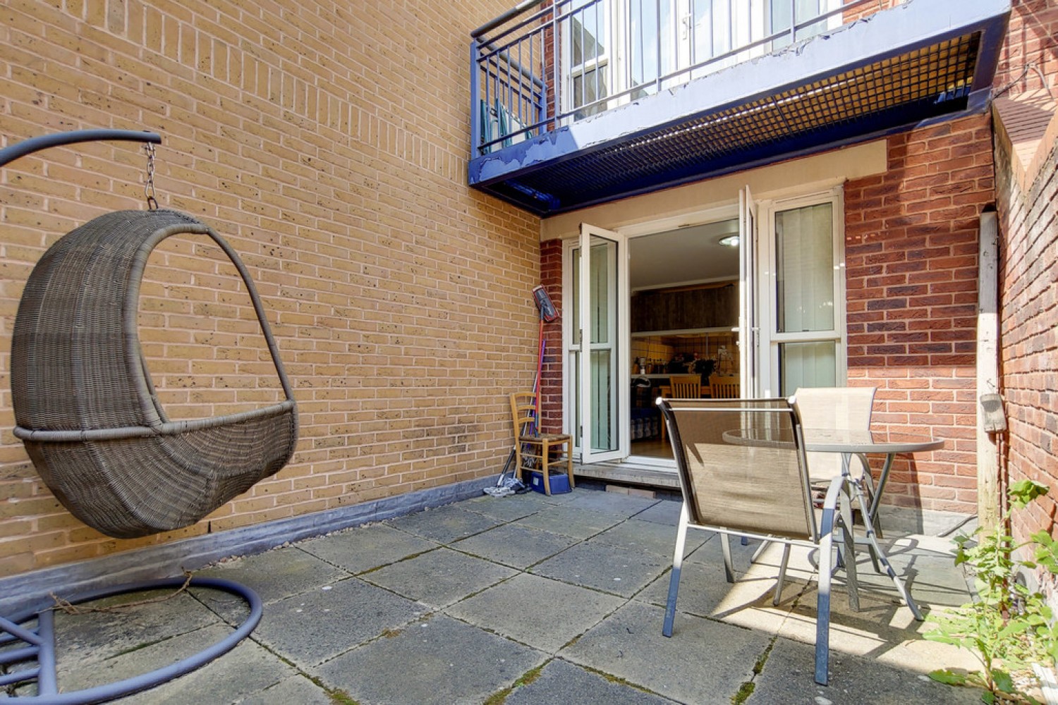 1 bedroom Flat for Letting Clarence Street, Kingston Upon Thames