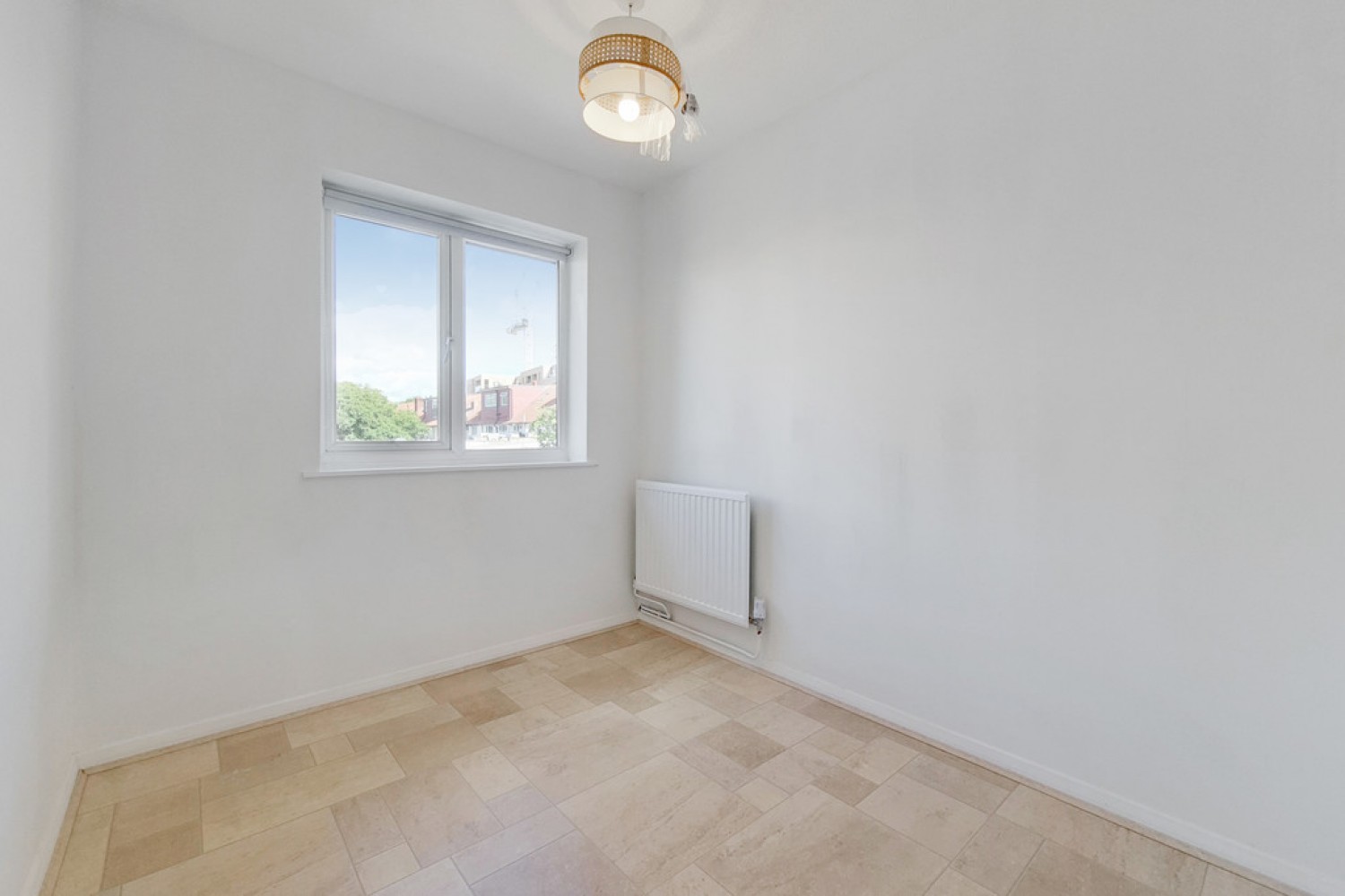 1 bedroom Flat in Georgia Road, New Malden