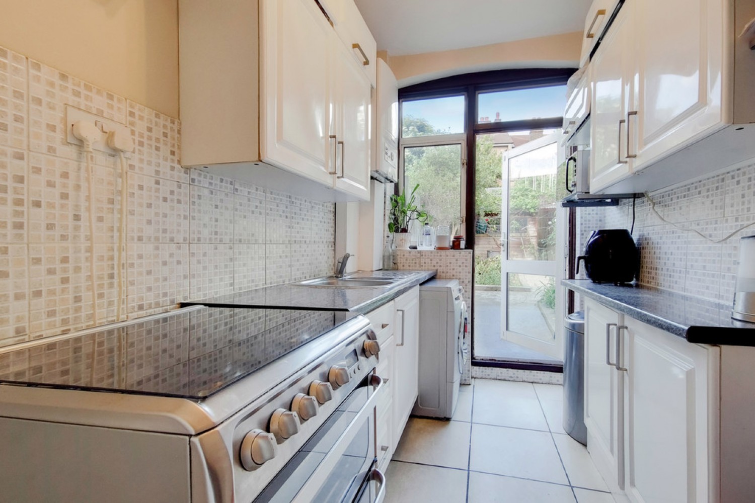 4 bedroom House in Ansell Road, London