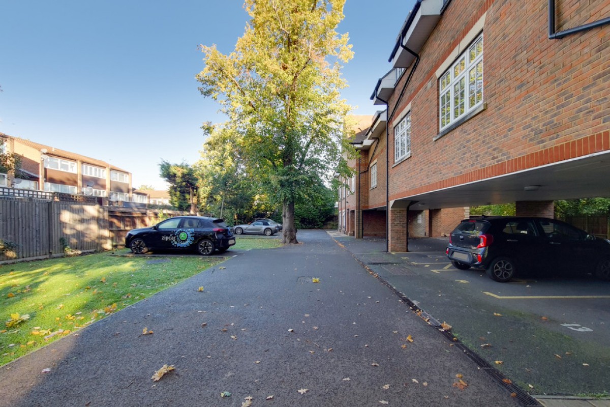 Augustus Road, Southfields, London