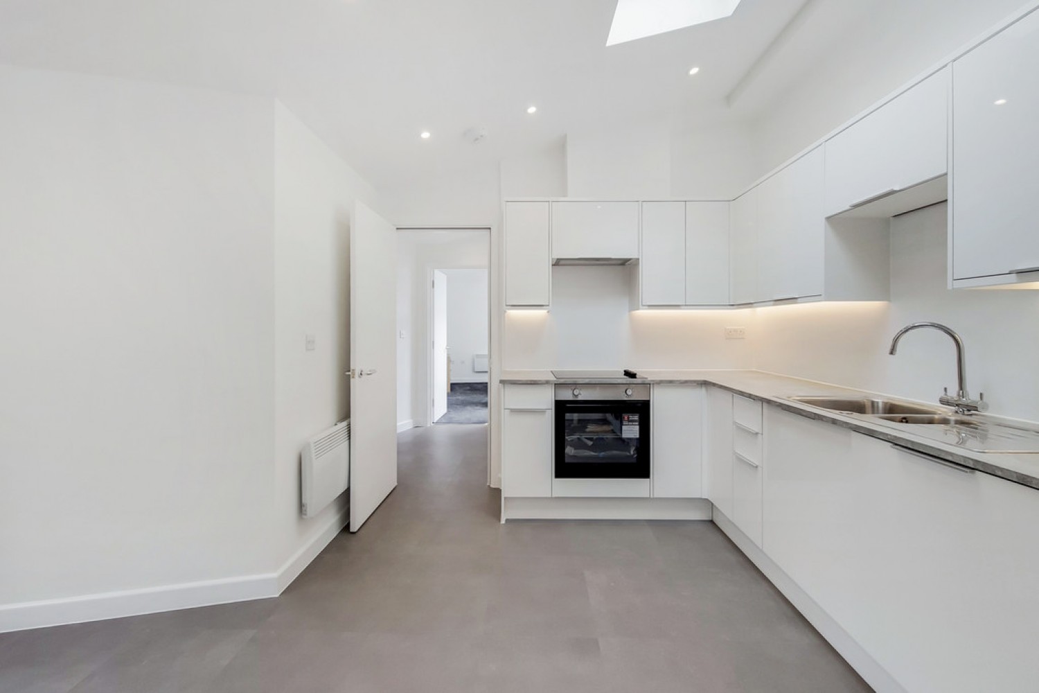 1 bedroom Flat for Letting Gibbon Mews, Kingston Upon Thames