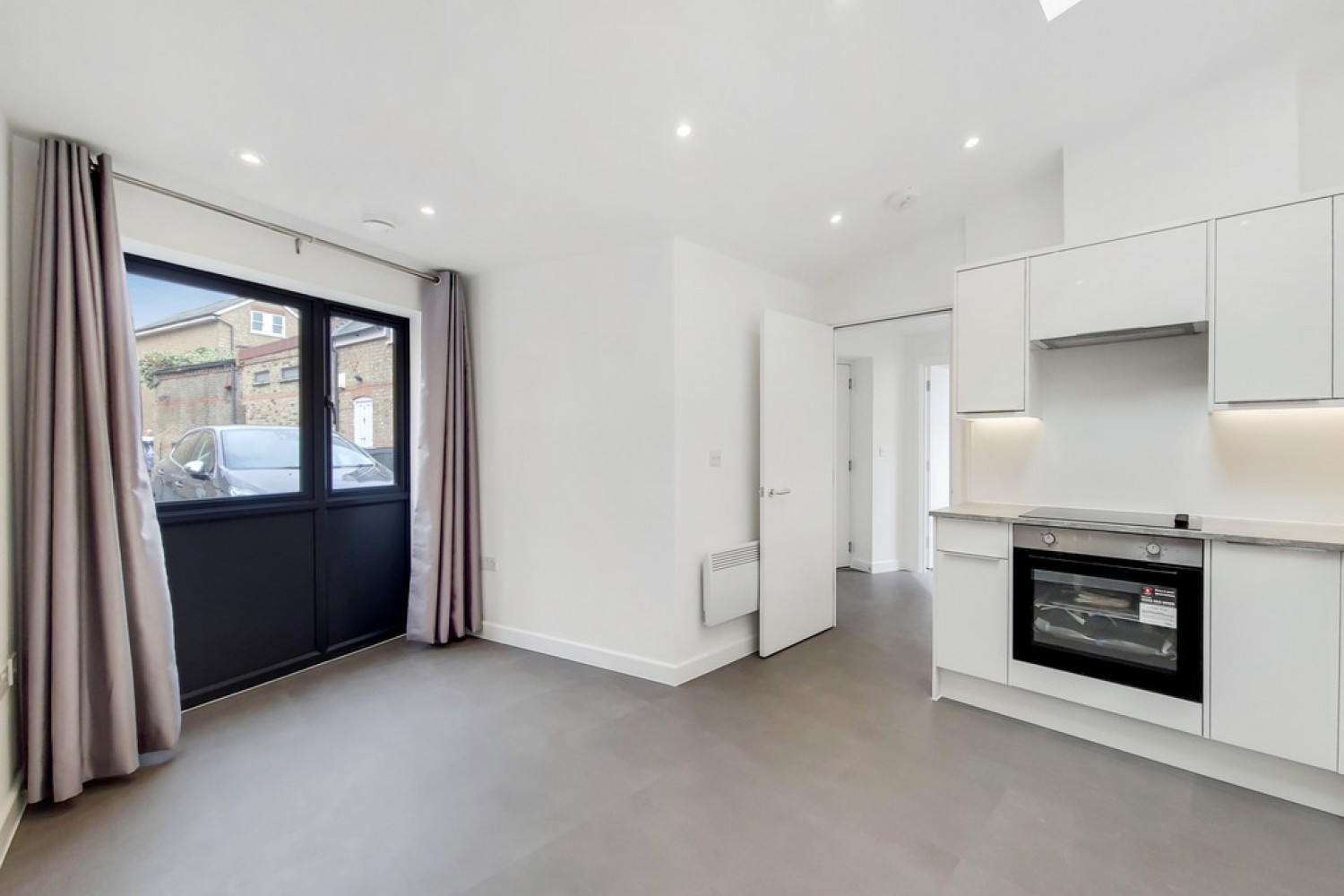 1 bedroom Flat for Letting Gibbon Mews, Kingston Upon Thames