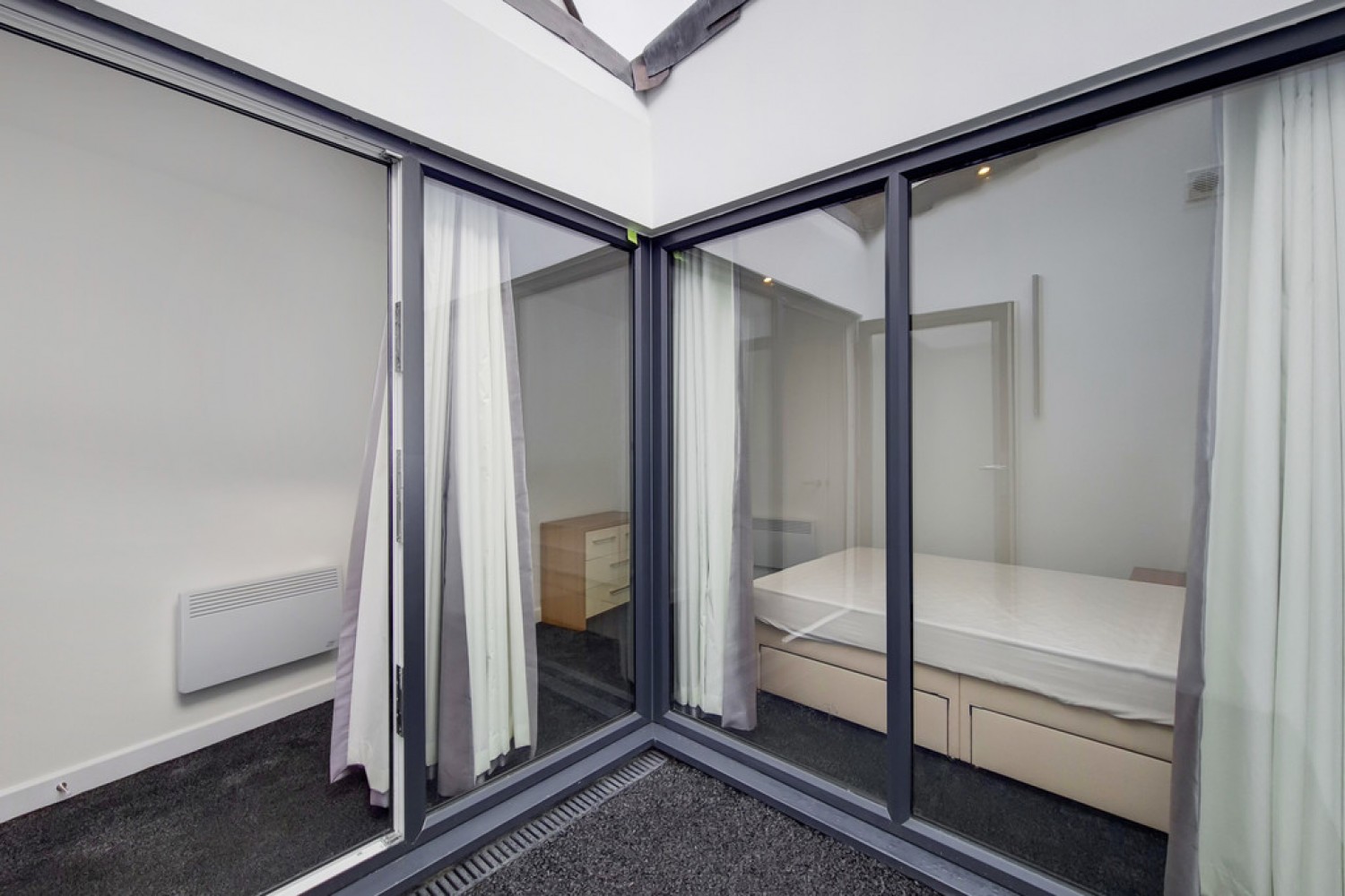 1 bedroom Flat for Letting Gibbon Mews, Kingston Upon Thames