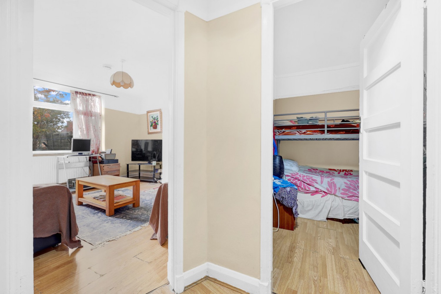2 bedroom Flat for Sale Ambassador Close, Hounslow
