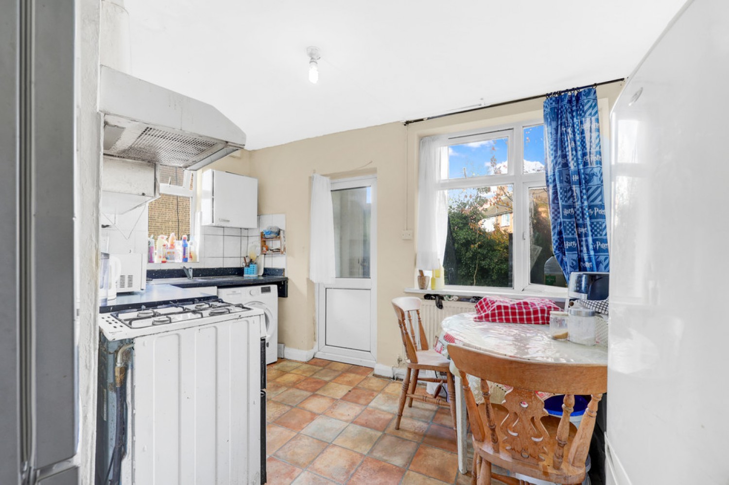 2 bedroom Flat for Sale Ambassador Close, Hounslow