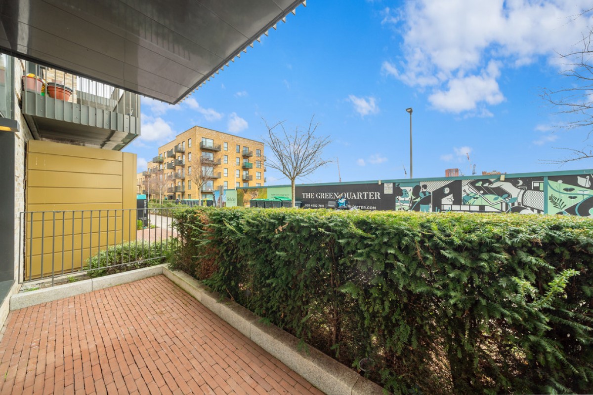 Accolade Avenue, Southall