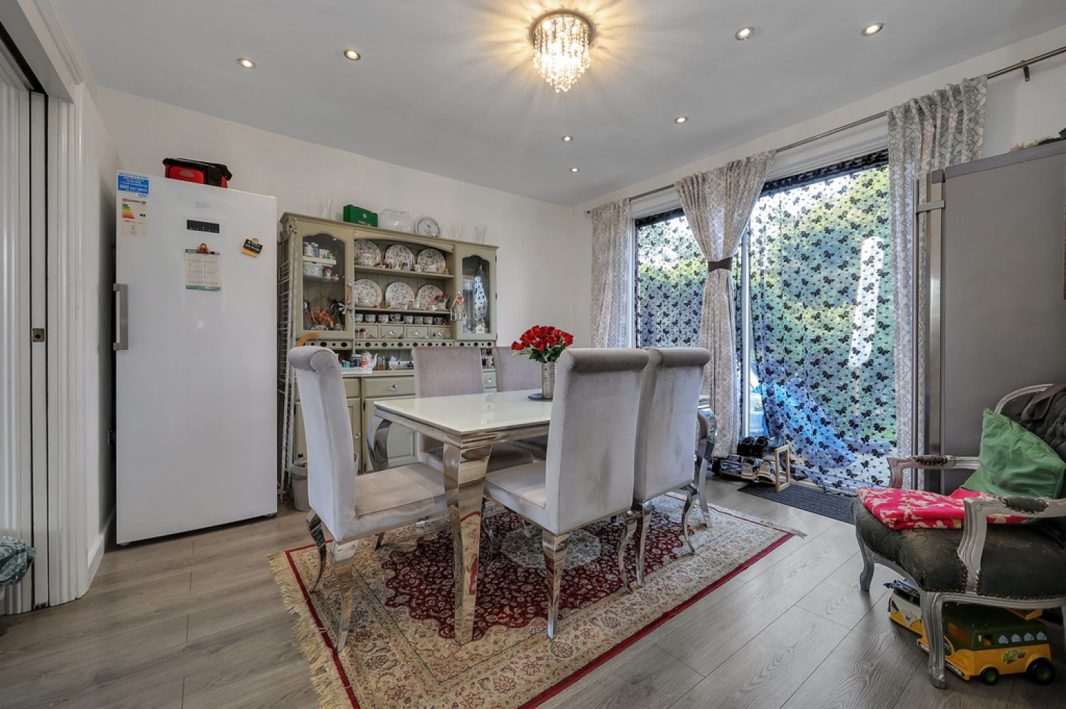 4 bedroom House for Sale Tolworth Rise North, Kingston Upon Thames