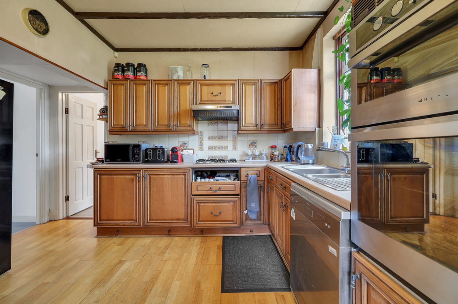 4 bedroom House for Sale Tolworth Rise North, Kingston Upon Thames