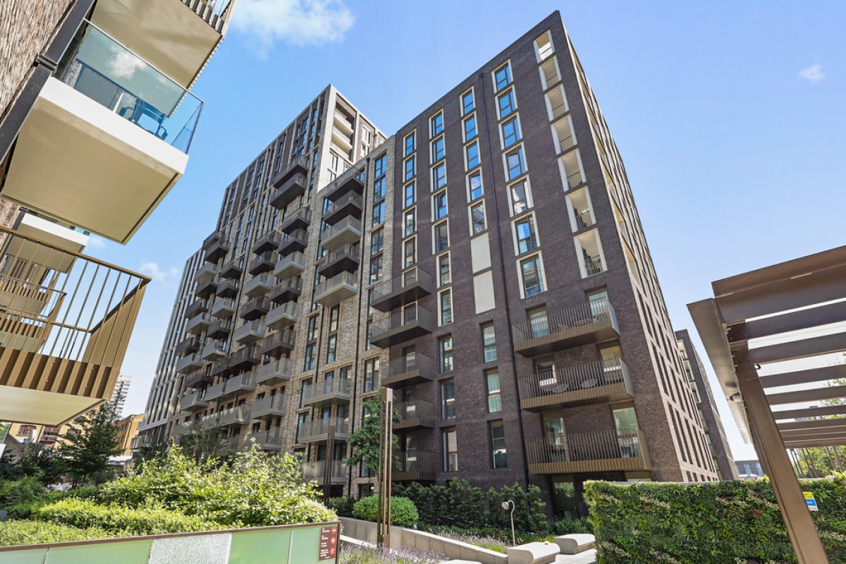 Saffron Wharf, London Dock