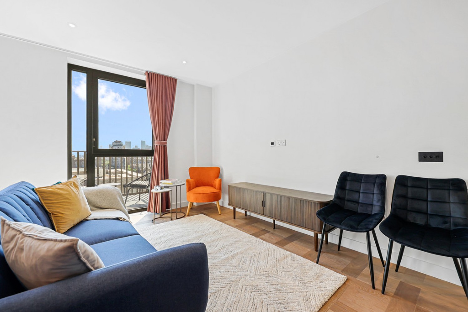 1 bedroom Flat for Letting Saffron Wharf, London Dock