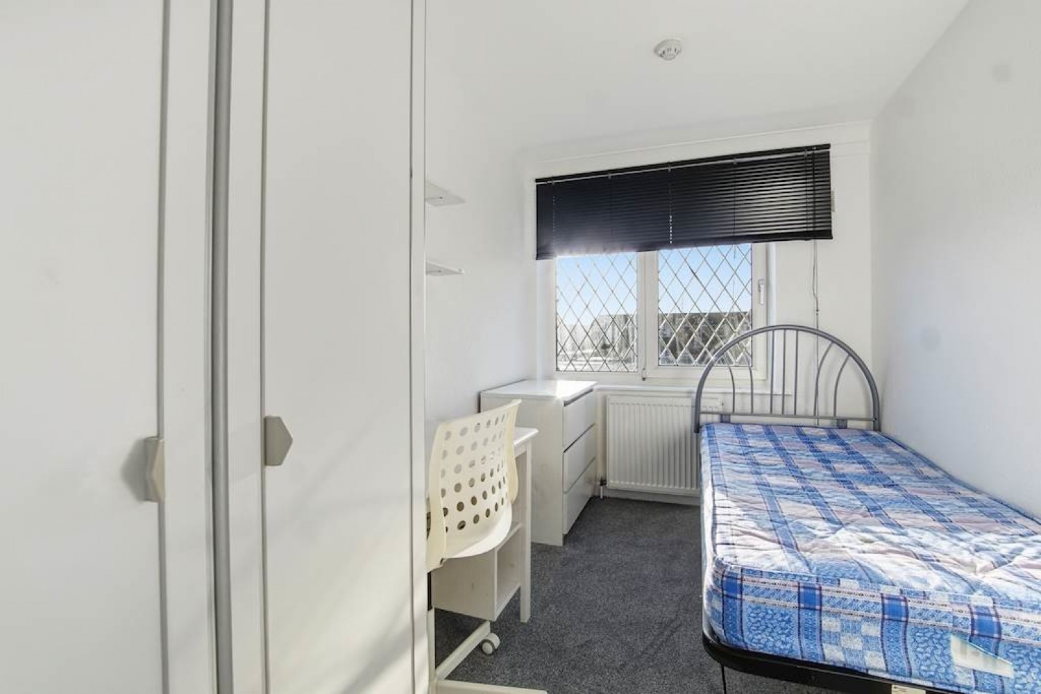 6 bedroom House for Sale Howard Road, Surbiton, Surrey