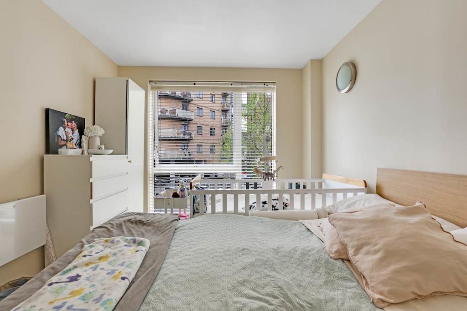 1 bedroom Flat for Sale Peckham Grove, London