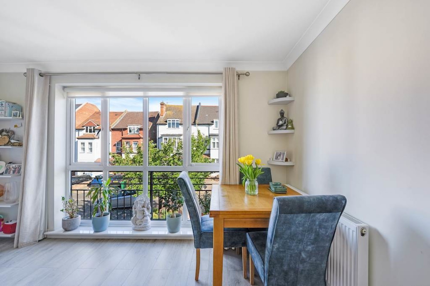 2 bedroom Flat for Sale Manorgate Road, Kingston Upon Thames