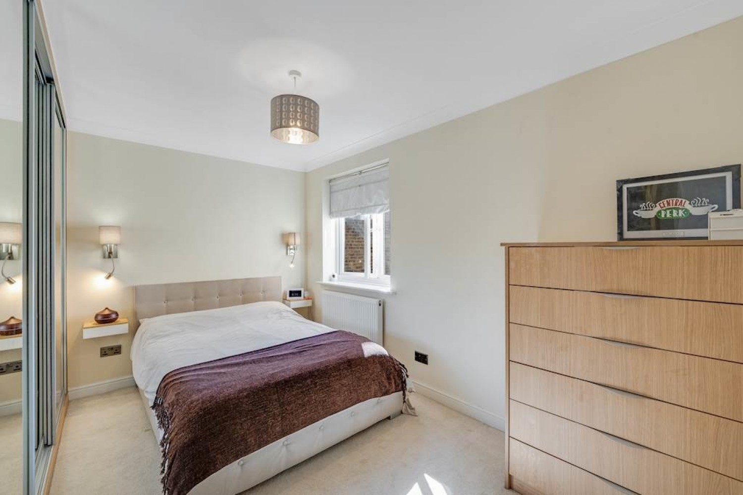 2 bedroom Flat for Sale Manorgate Road, Kingston Upon Thames