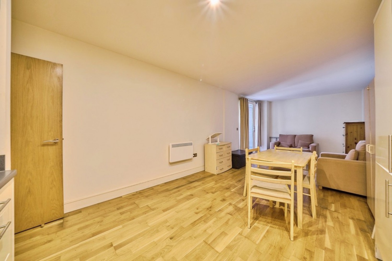 1 bedroom Flat for Sale Peckham Grove, London