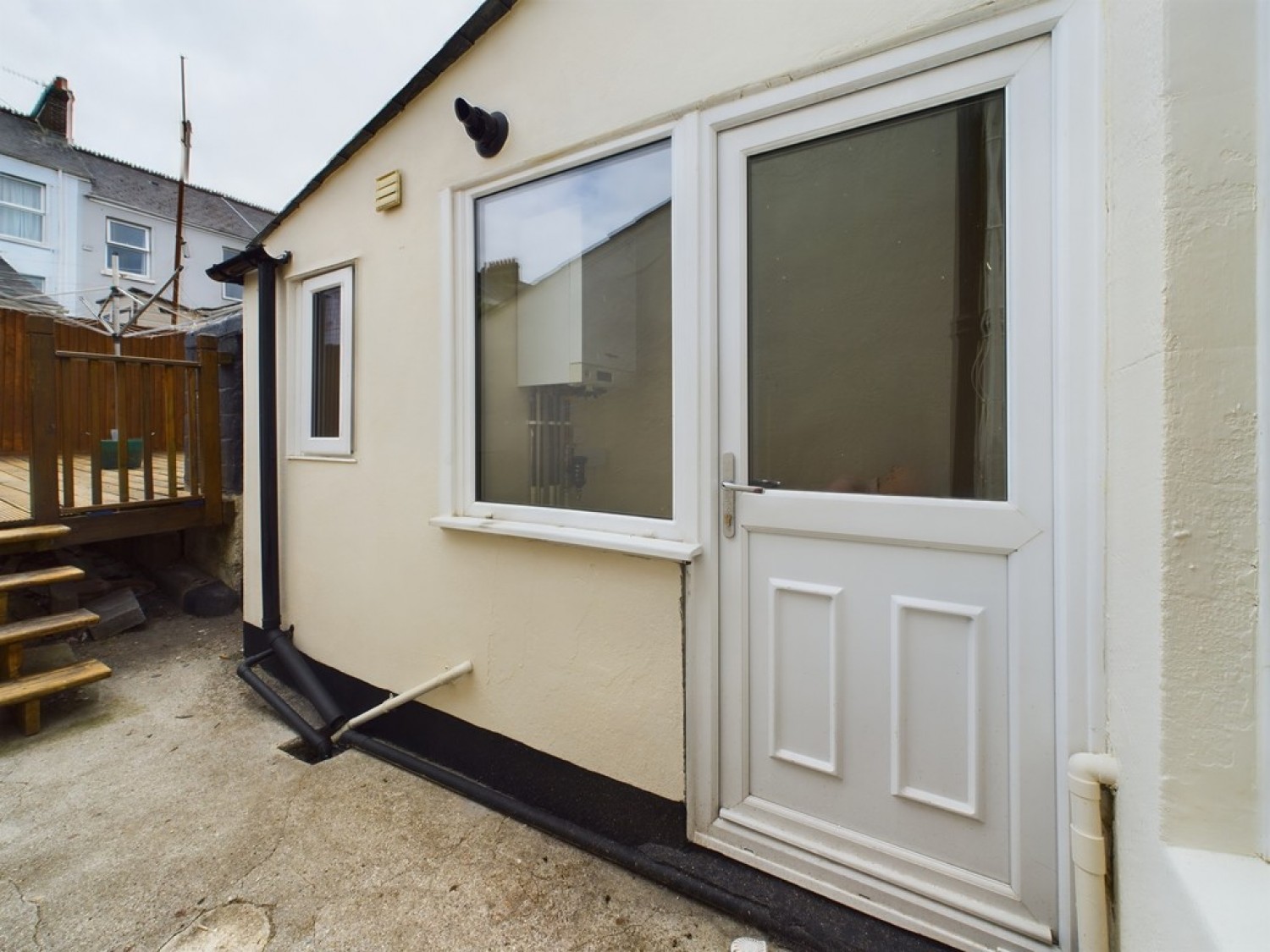 2 bedroom House in Alvington Street, Cattedown