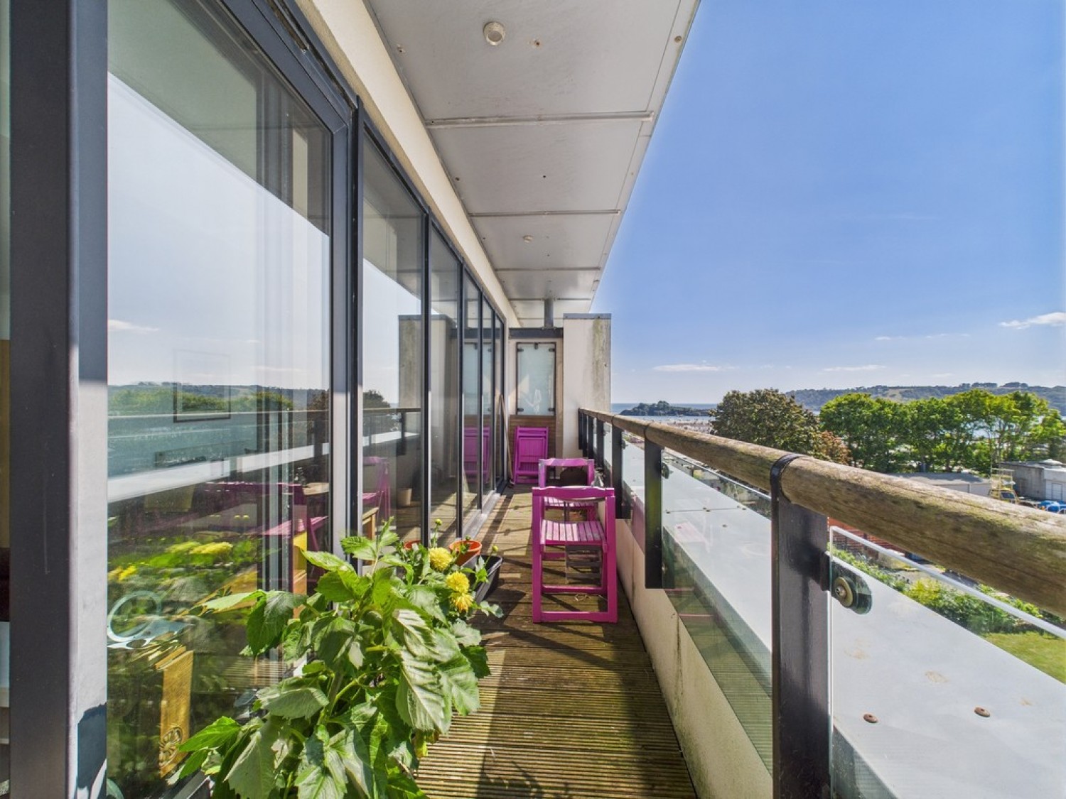 2 bedroom Flat for Letting Grand Hotel Road, The Hoe