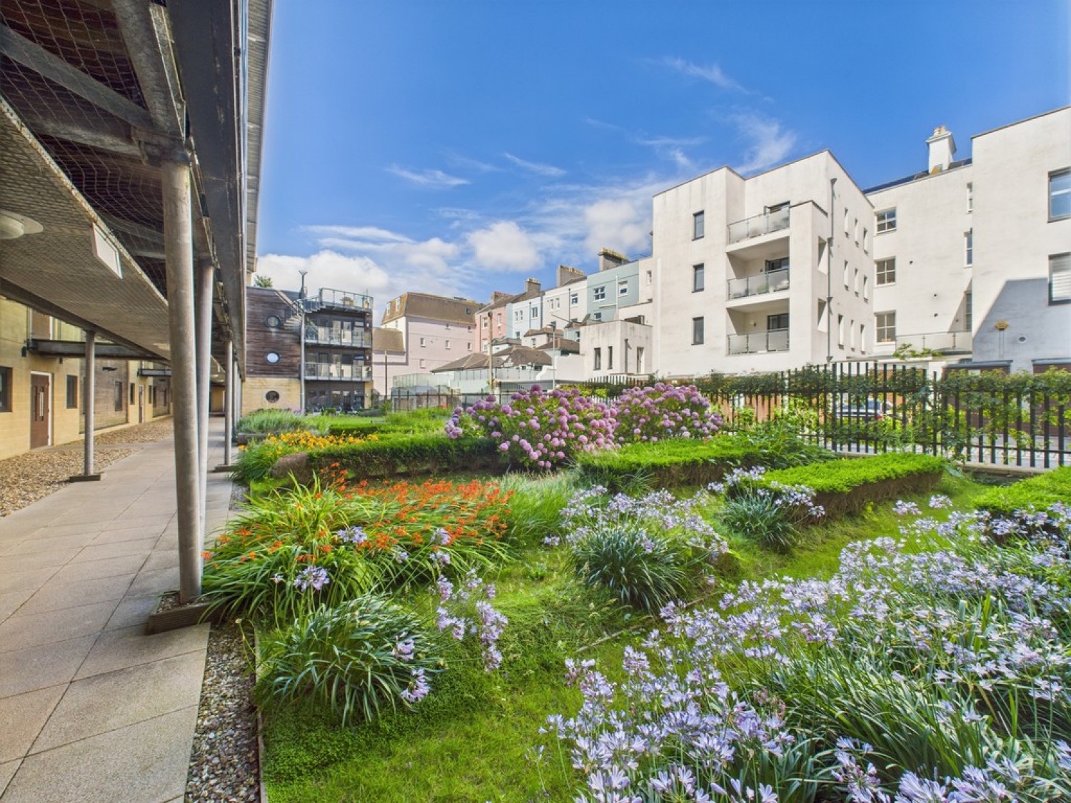 2 bedroom Flat for Letting Grand Hotel Road, The Hoe