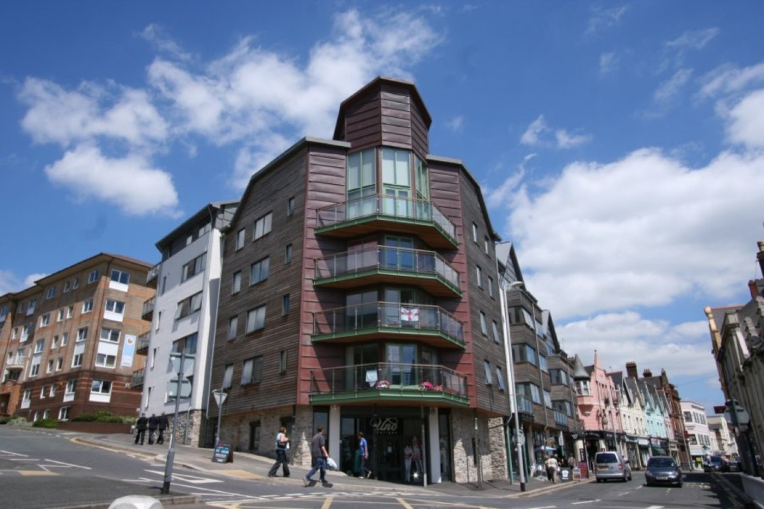 2 bedroom Flat for Letting Ebrington Street, City Centre