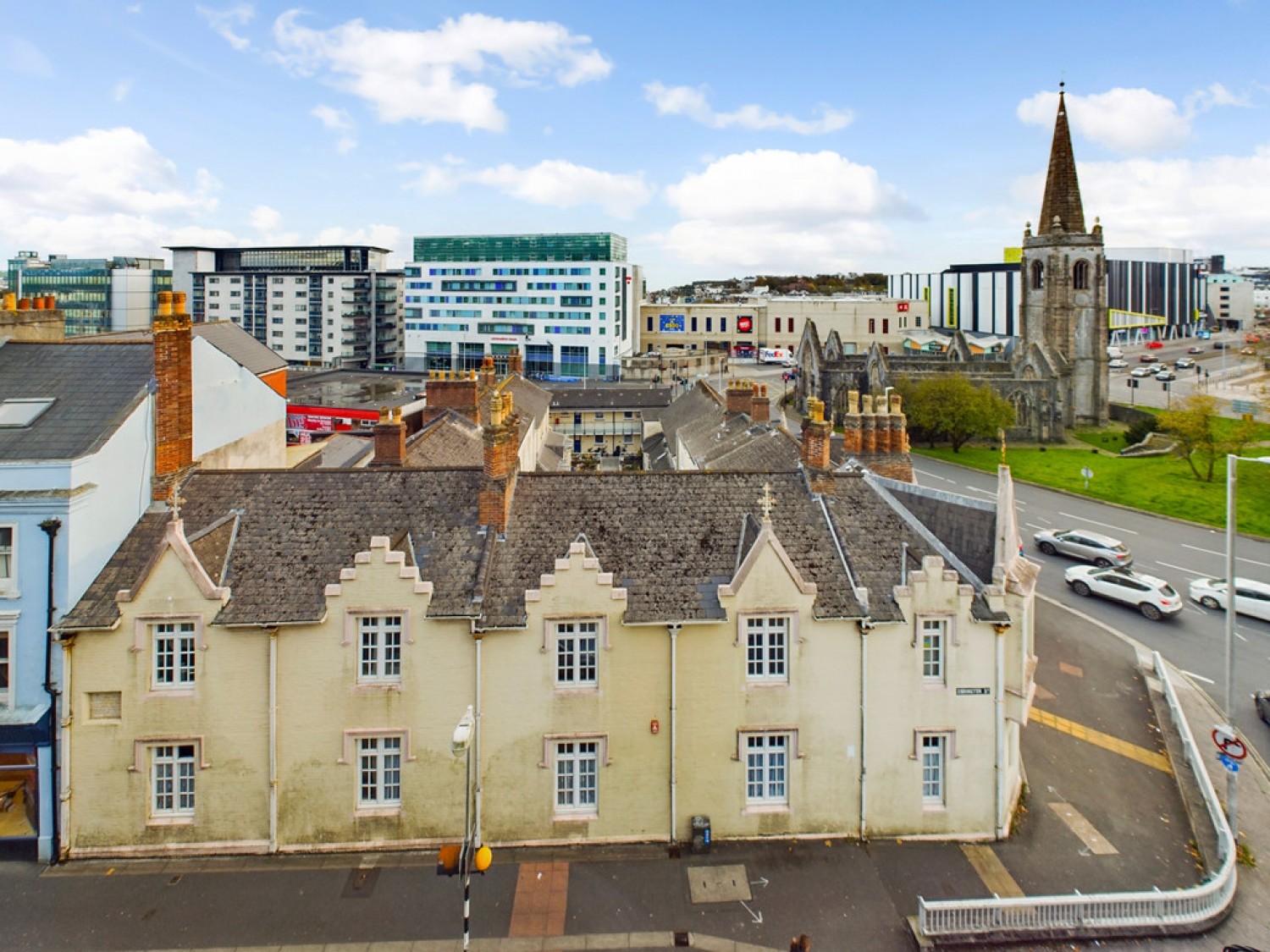 2 bedroom Flat for Letting Ebrington Street, City Centre