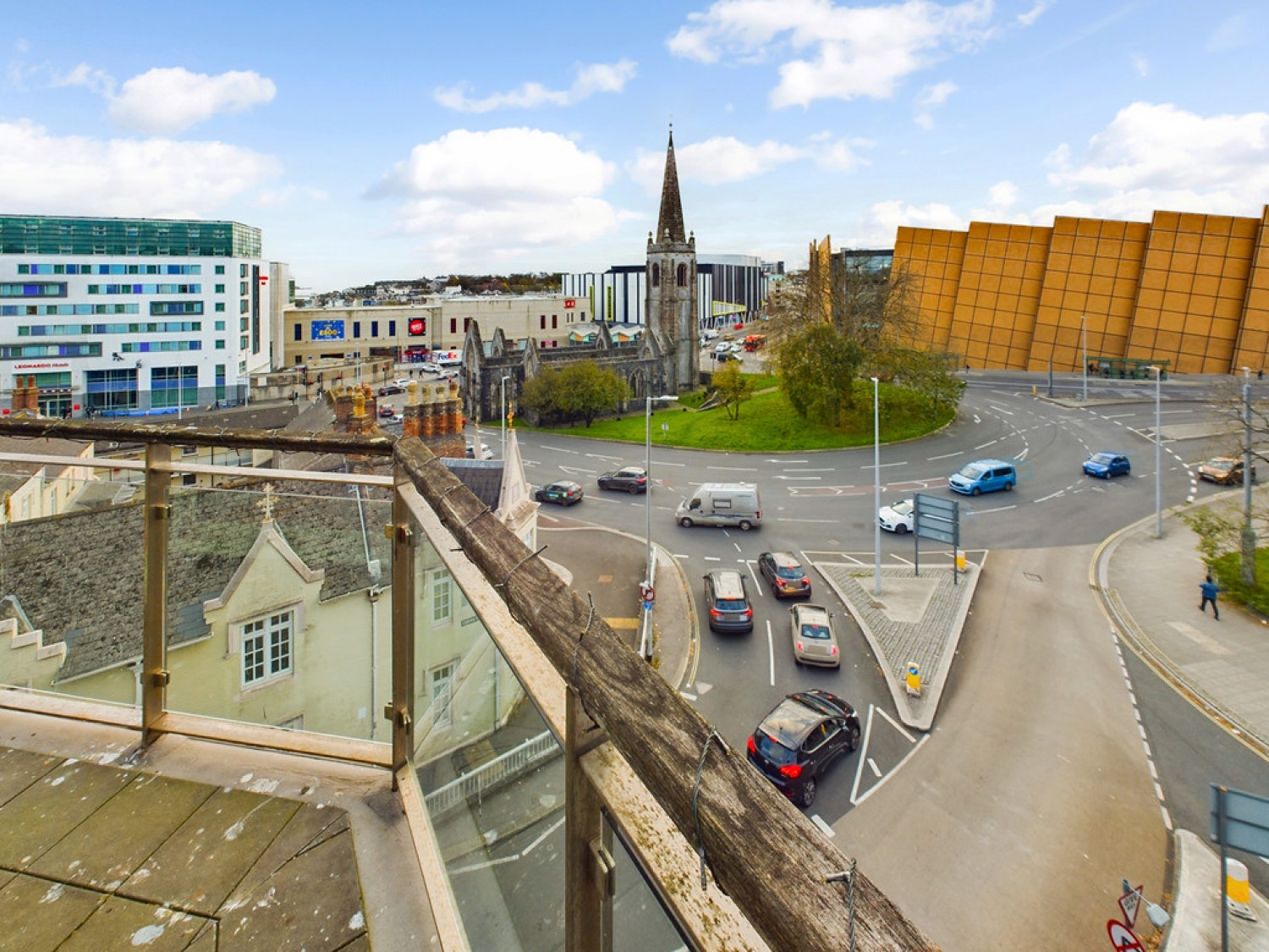 2 bedroom Flat for Letting Ebrington Street, City Centre