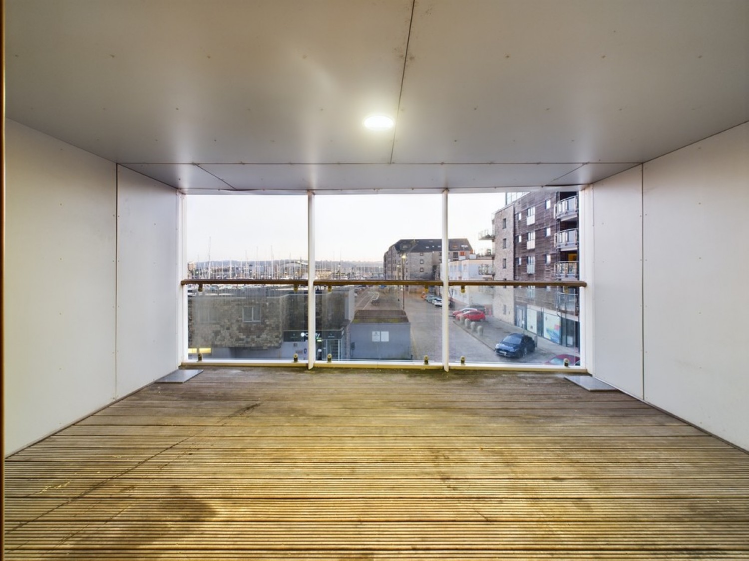 2 bedroom Flat for Letting Discovery Wharf, Sutton Harbour