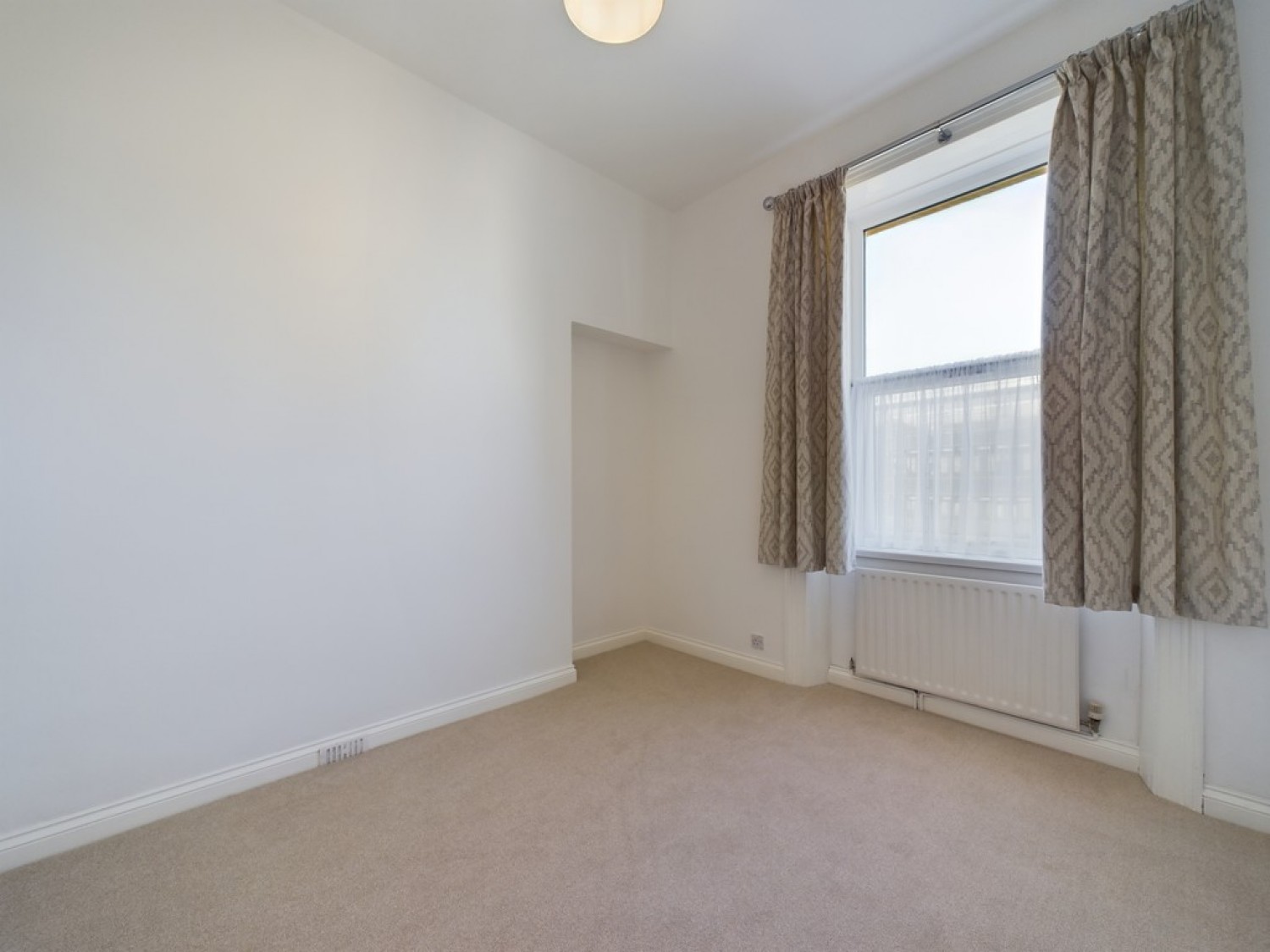 2 bedroom Flat for Letting Elliot Street, The Hoe