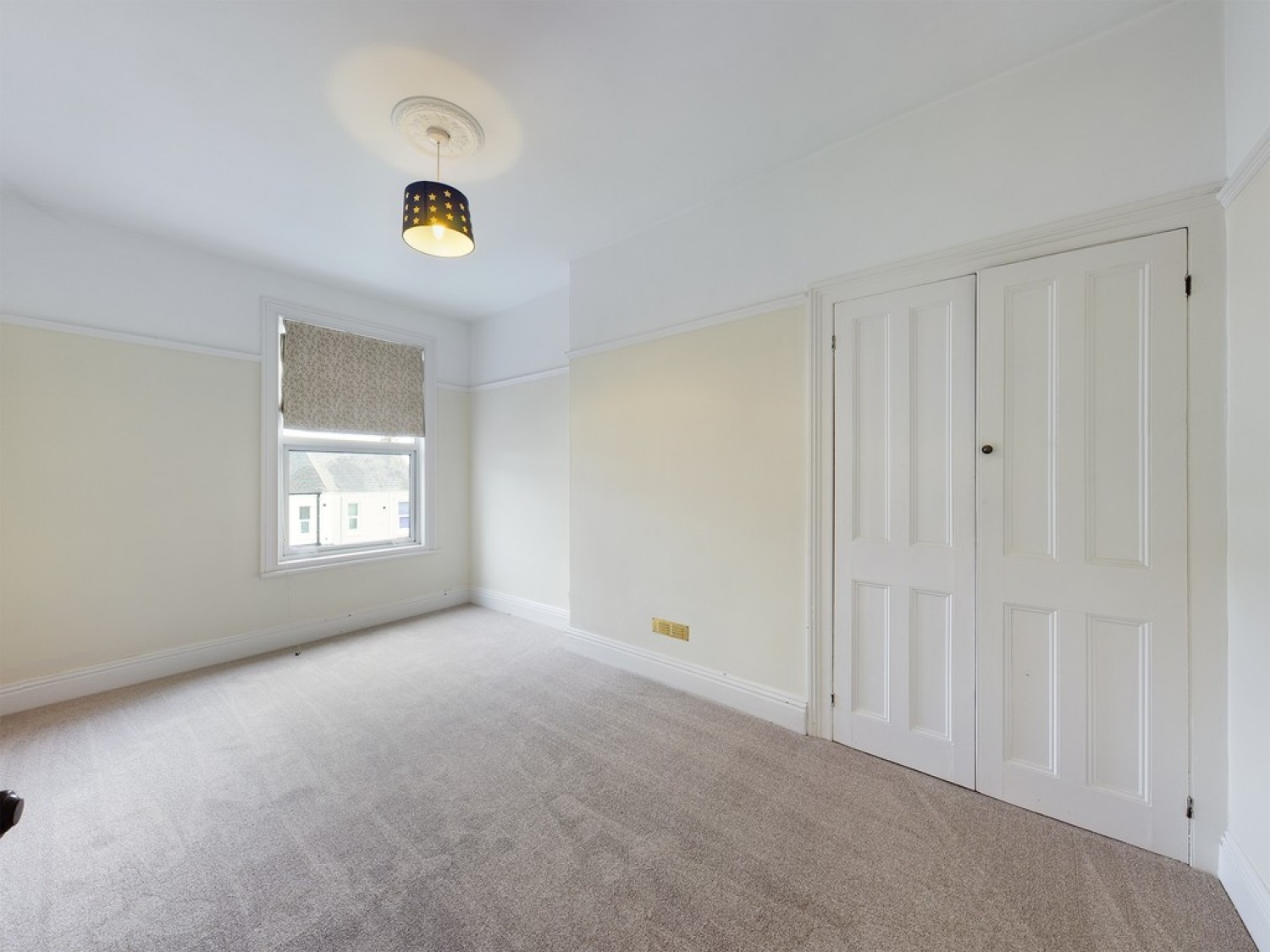 3 bedroom House for Letting Endsleigh Park Road, Peverell