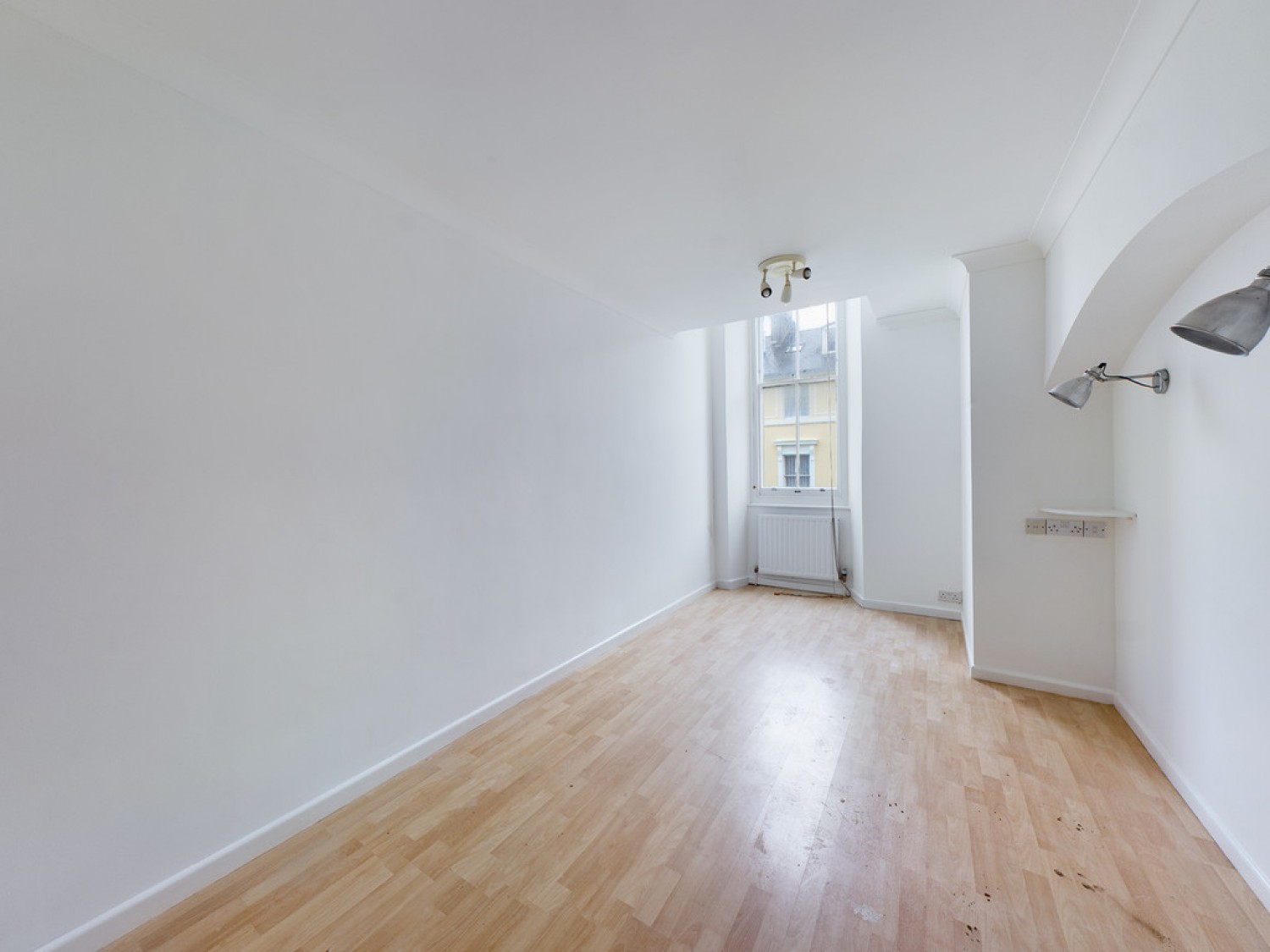 1 bedroom Flat for Letting Holyrood Place, The Hoe