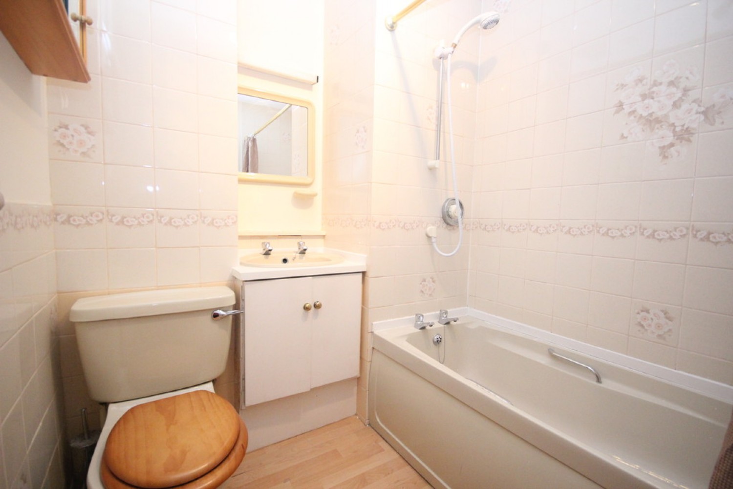 1 bedroom Flat for Letting Holyrood Place, The Hoe