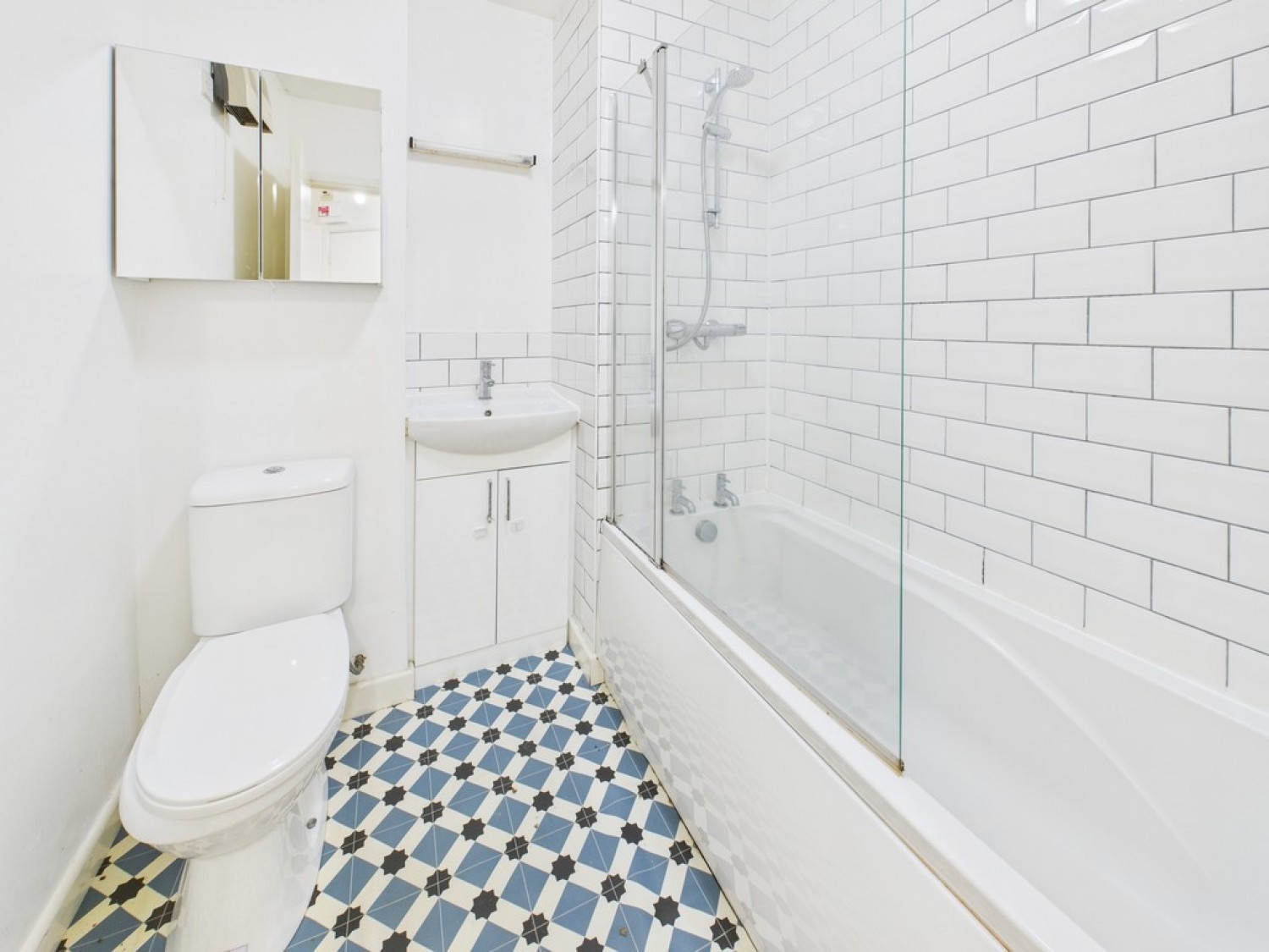 1 bedroom Flat for Letting Holyrood Place, The Hoe