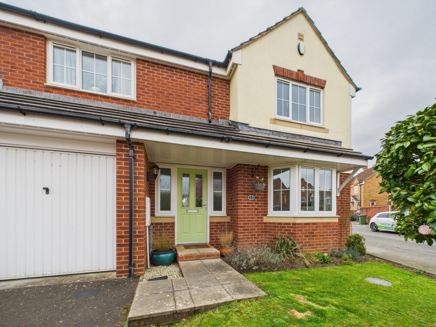 Mitchell Close, Raleigh Woods