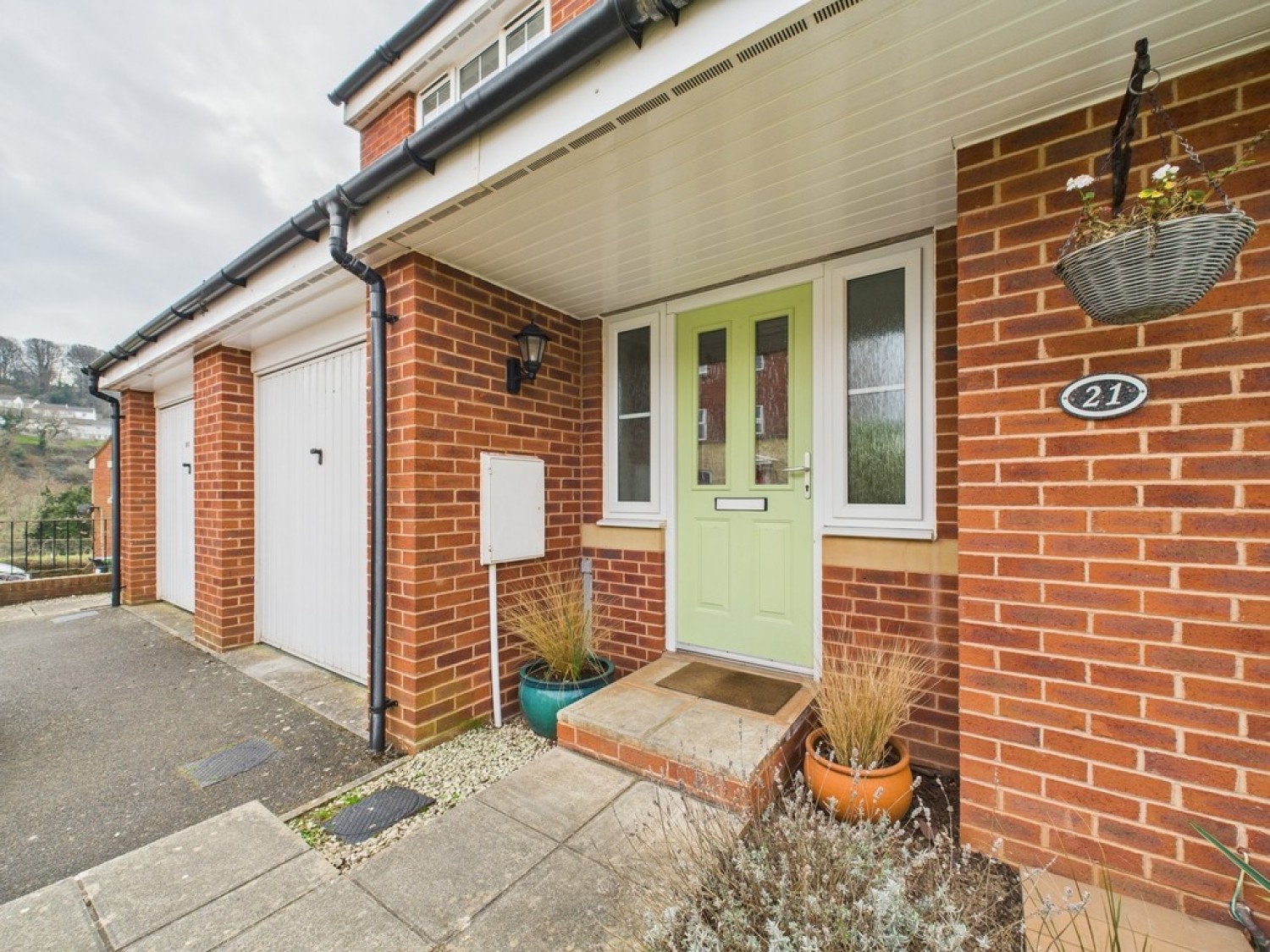 Mitchell Close, Raleigh Woods