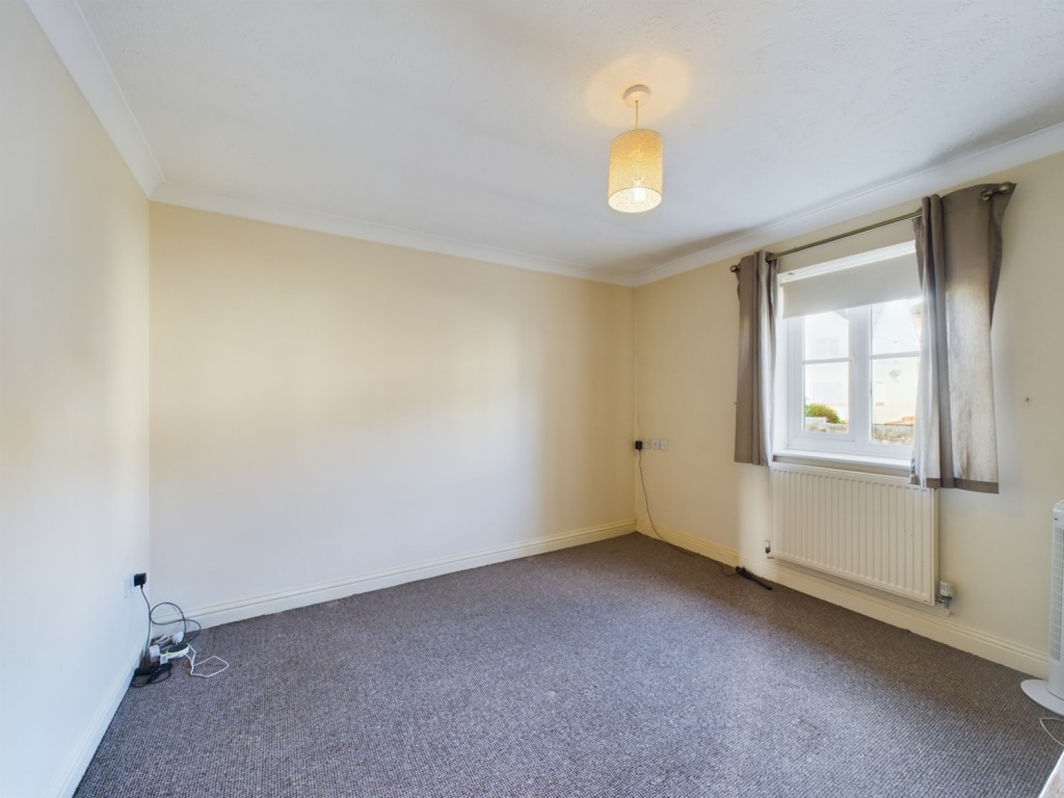 2 bedroom Flat for Letting Old Laira Road, Laira