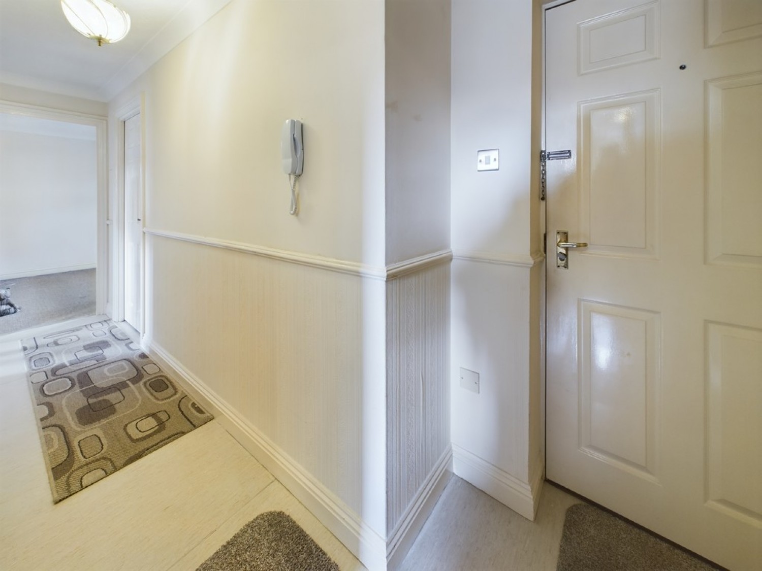 2 bedroom Flat for Letting Old Laira Road, Laira