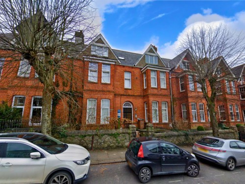 Queens Road, Lipson