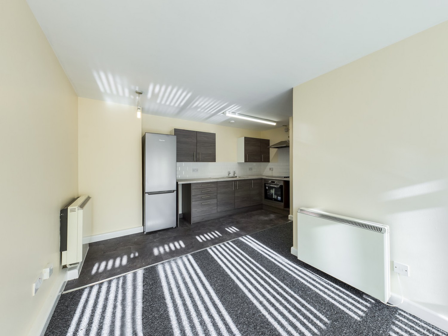 2 bedroom Flat in Derry's Cross, City Centre