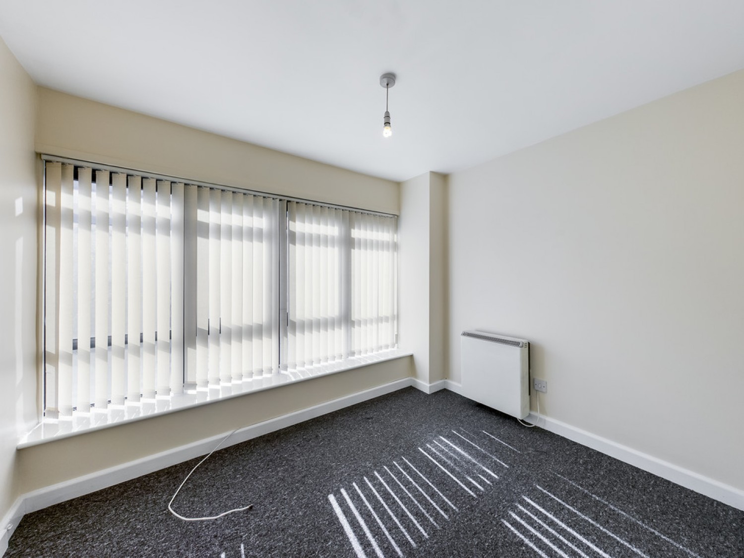 2 bedroom Flat in Derry's Cross, City Centre