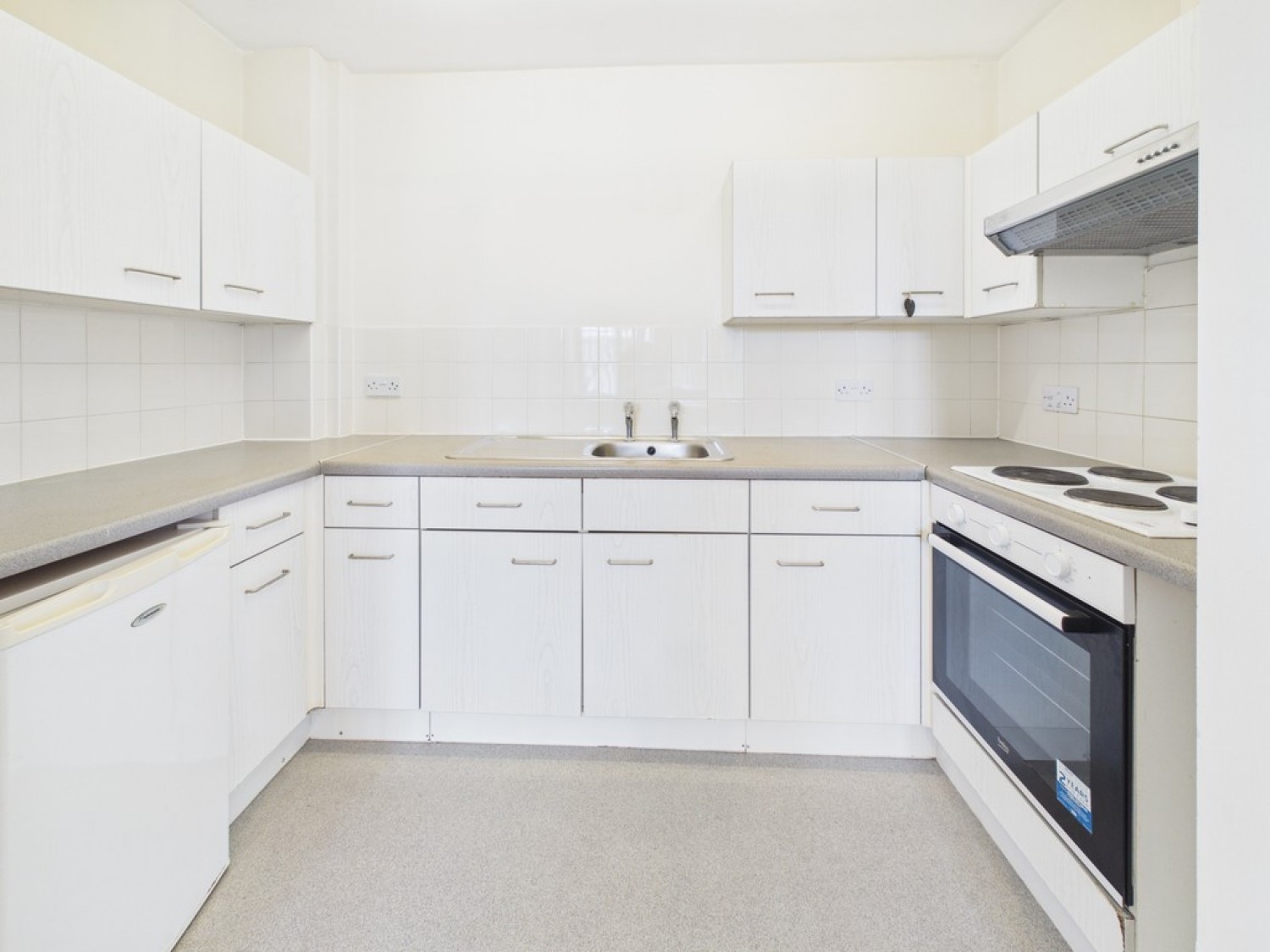 1 bedroom Flat for Letting Derry's Cross, City Centre